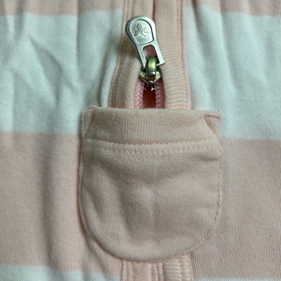 NWOT. Burt’s Bees - baby wearable blanket - 0-6 months - Picture 5 of 8